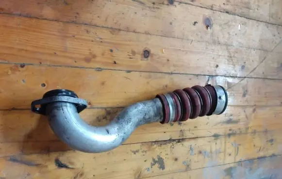 Intercooler hose/pipe