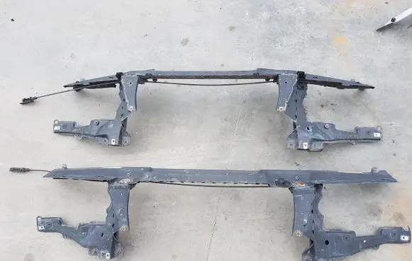 BMW X3 E83 Radiator support slam panel