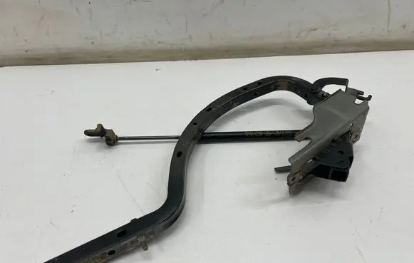 Lexus ES VII XZ10 Tailgate/trunk/boot hinge