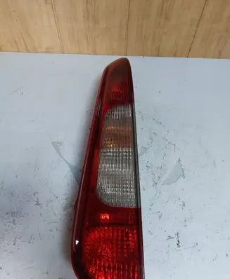Ford C-MAX I Rear/tail lights 3m5113n411aa