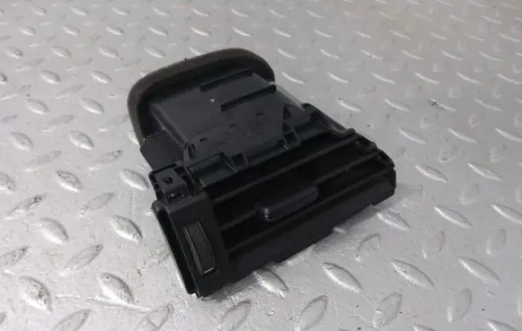 Suzuki Swift III Dashboard side air vent grill/cover trim 7364052R00 7364052R005PK