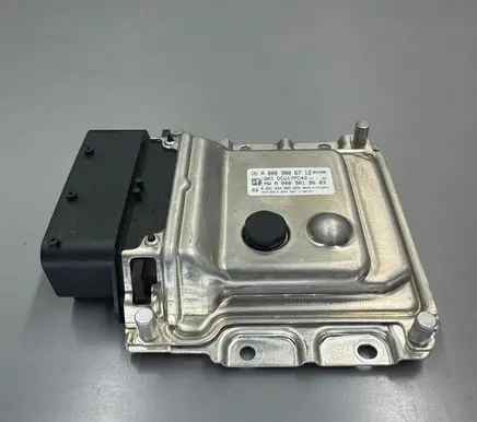 Mercedes-Benz E W213 Adblue control unit A0009006712