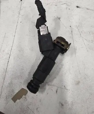 Volkswagen Polo III 6N 6N2 6NF Fuel injector 0280155919