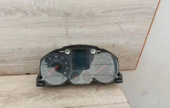 Volkswagen PASSAT B6 Speedometer (instrument cluster) V0002000 3C0920871D