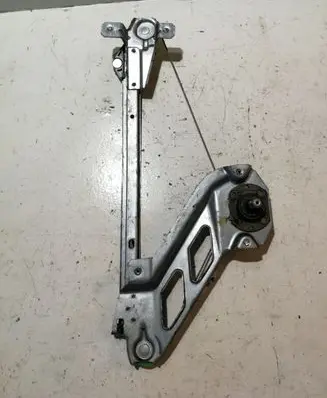Rear door manual window regulator