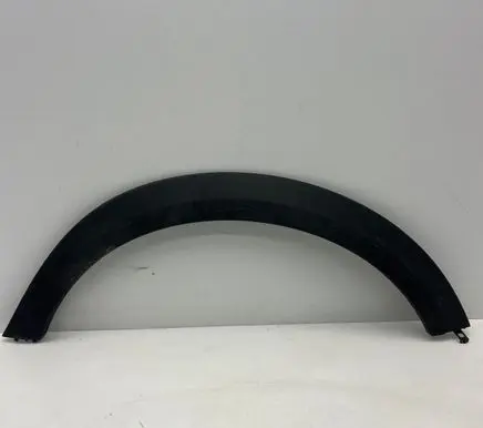 Fender trim (molding)