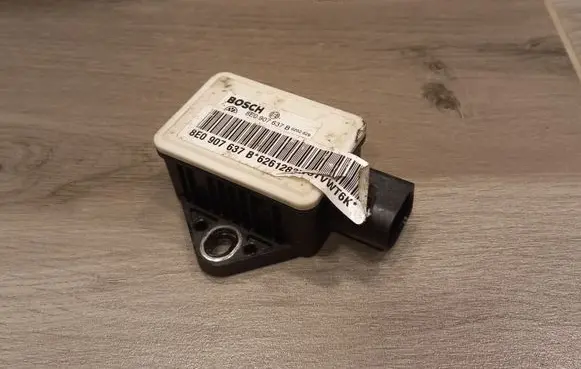 Audi A4 S4 B7 8E 8H ESP acceleration yaw rate sensor 8E0907637B