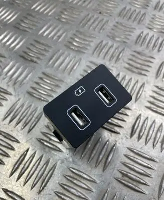 USB socket connector