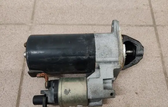 Mercedes-Benz A W169 Starter motor A0051517401