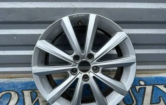 Volkswagen Polo VI R16 alloy rim 2g0601025af