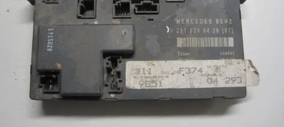 Mercedes-Benz E W211 Door control unit/module 2118200426