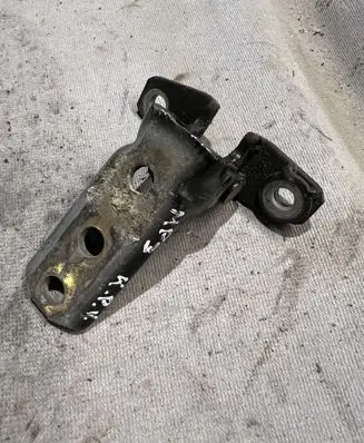 Mitsubishi Pajero Front door upper hinge