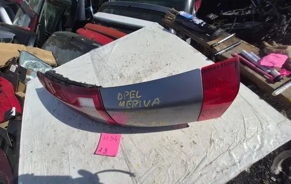 Opel Meriva A Rear/tail lights 1212123