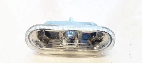Volkswagen Golf IV Front fender indicator light 1J0949117