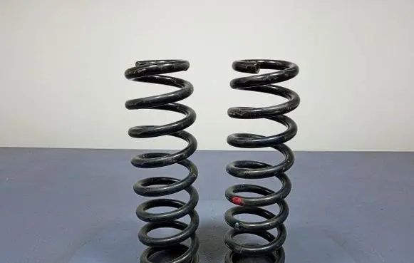 Lexus IS III XE30 Rear coil spring