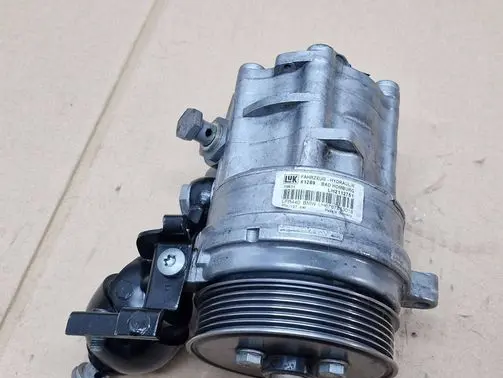 BMW 6 E63 E64 Air conditioning (A/C) compressor (pump) 6767243018