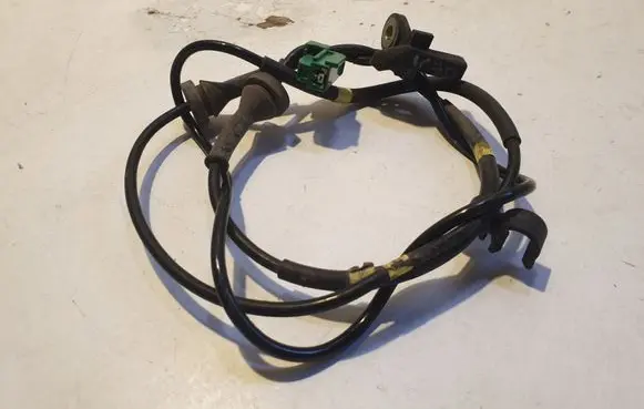 Volvo V70 ABS rear brake sensor 3524257 1071160383