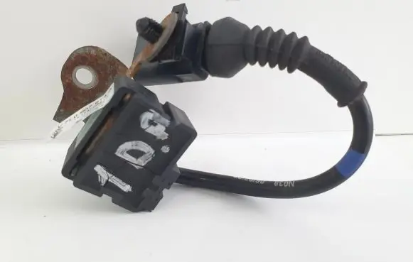 Audi Q7 4L ABS wheel speed sensor 7L0907674A