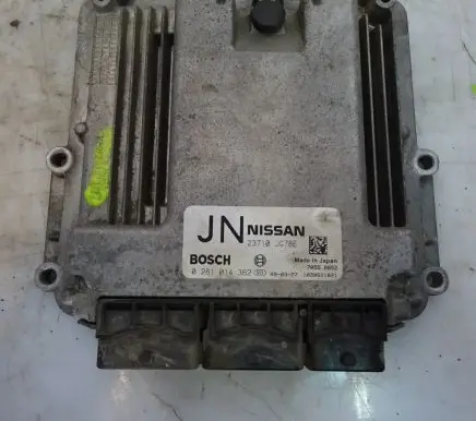 Nissan X-Trail T31 Engine control unit/module ECU 0281014326