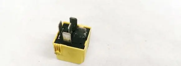 Mercedes-Benz C W203 Other relay A0025421419 4RD00779400