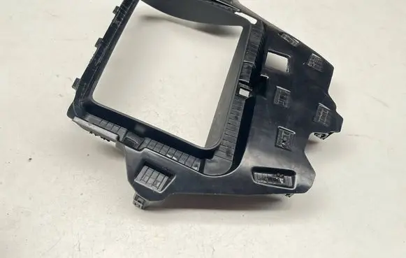 Audi A6 Allroad C8 Rear glass lock/latch Q692 4M8857161B