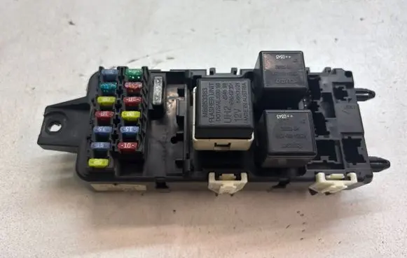 Volvo S40, V40 Fuse module 9285