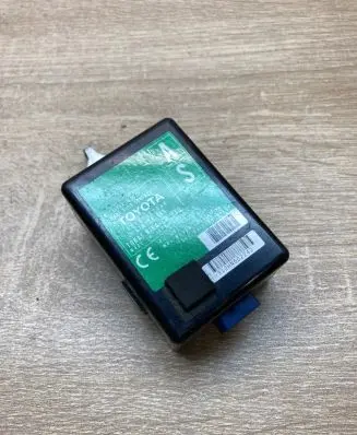 Toyota Auris 150 Door central lock control unit/module 8974012040 61B312000