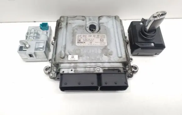 Mercedes-Benz GLK (X204) Engine ECU kit and lock set A6421503200