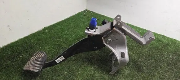 Hyundai Ioniq 5 Brake pedal 32894GI900 81528C4C00 328P4