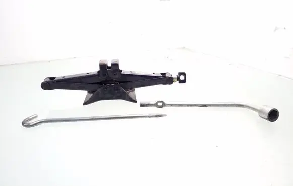 Mitsubishi Colt Lift Jack 