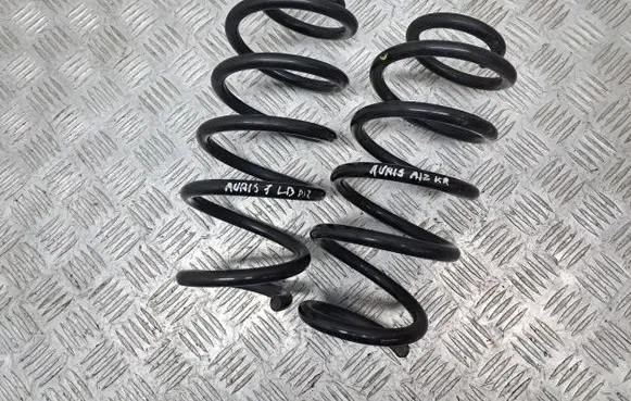 Toyota Auris 150 Rear coil spring 4823102590