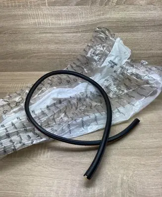 Windshield trim