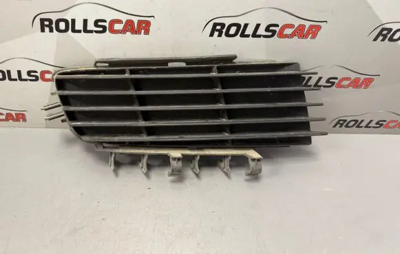 Opel Vectra C Front bumper lower grill 09186130