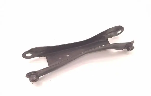 Rear control arm