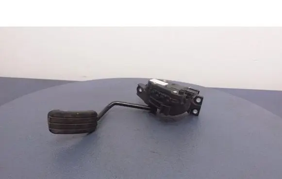 Renault Trafic II (X83) Accelerator throttle pedal 7700313060