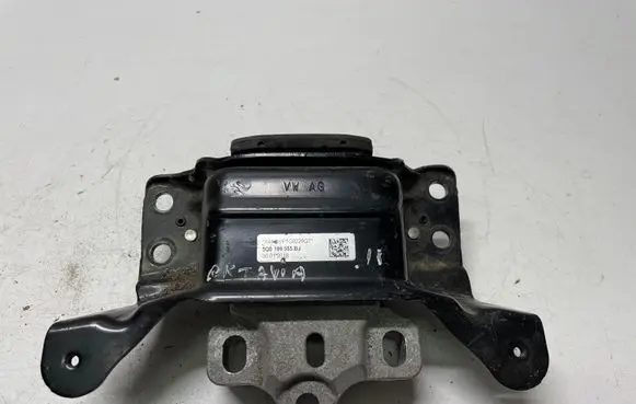 Skoda Octavia Mk4 Engine mount bracket 5Q0199555BJ