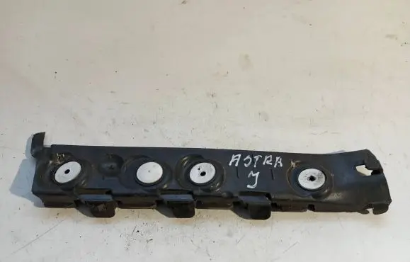 Opel Astra J Front bumper mounting bracket