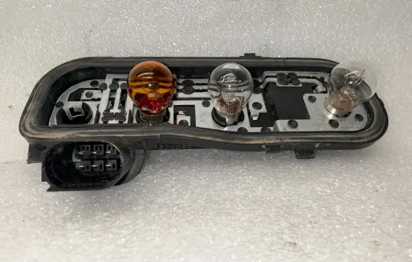 Audi A4 S4 B6 8E 8H Tail light bulb cover holder 8E9945258