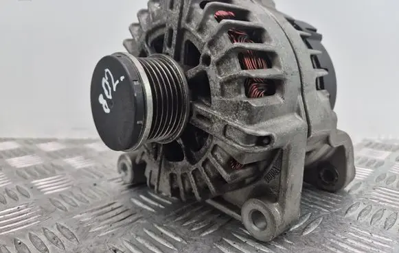 BMW 3 F30 F35 F31 Generator/alternator 7823343 FG18S045 2607244F