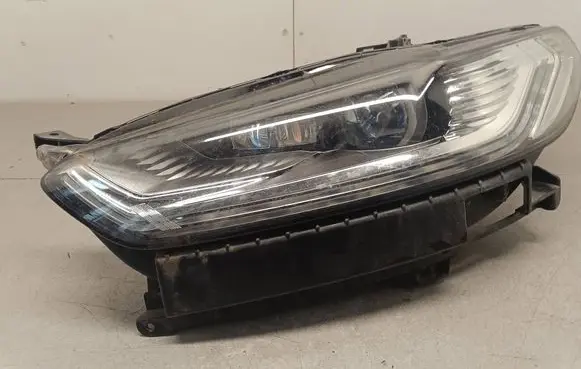 Ford Mondeo MK V Headlight/headlamp ES7313D155BD 89909362 L90002949