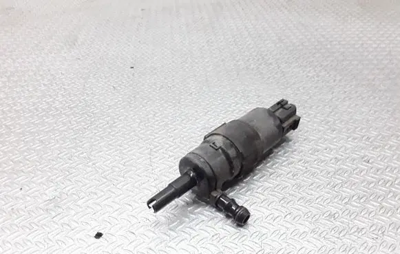 Audi A6 S6 C6 4F Headlight washer pump 3B7955681