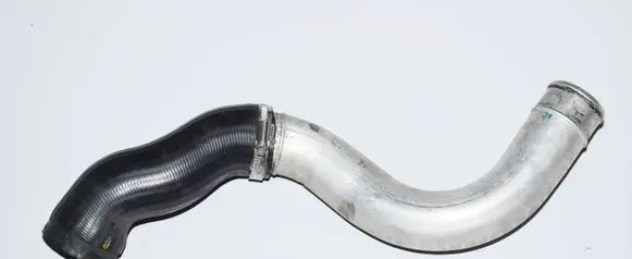 BMW 5 E39 Intercooler hose/pipe 7787336