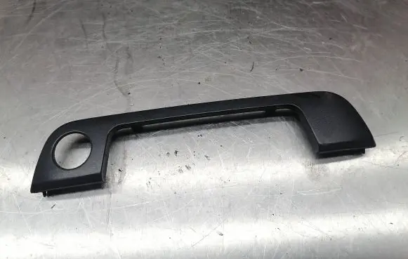 BMW 3 E36 Front door handle cover 1960932 51211960932