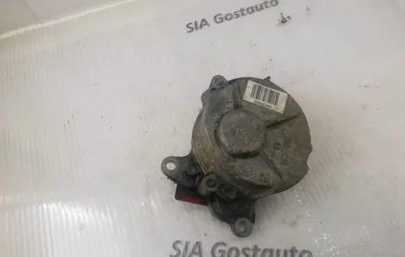 Renault Laguna III Vacuum pump 8200683981 F009D00722