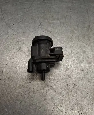 Mercedes-Benz E W211 Turbo solenoid valve 0005450427
