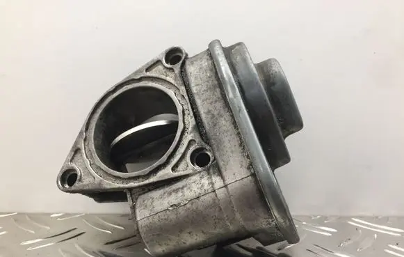 Audi A8 S8 D3 4E Throttle valve 057128063