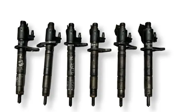 Land Rover Discovery 4 - LR4 Fuel injector 0445116013 9X2Q9K546DB