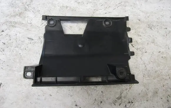 Volkswagen Multivan T5 Rear bumper mounting bracket 7H0807130A