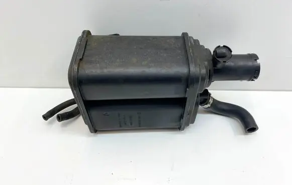 Active carbon filter fuel vapour canister