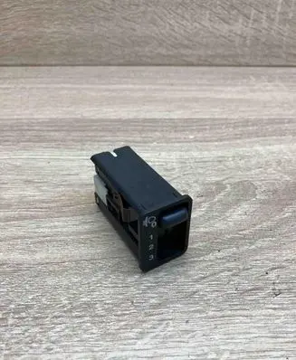 Rover 25 Headlight level height control switch YUT000020PMP 37212A